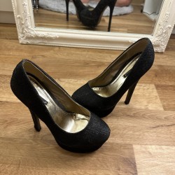 Schwarze Glitzer Heels